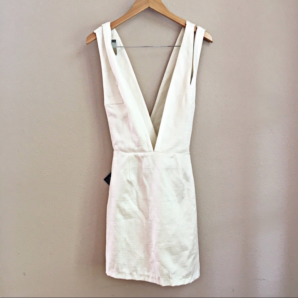 Nasty Gal Plunging V-Neck Mini Dress White Size XL